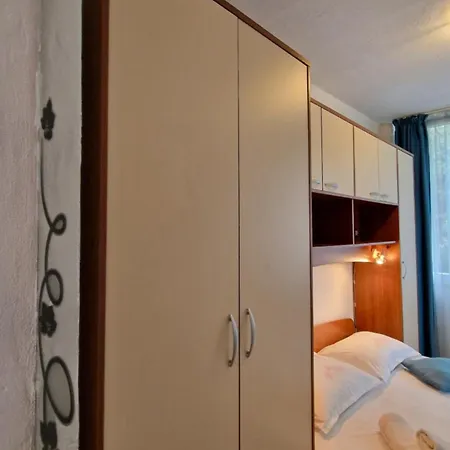 Sonja Apartment *