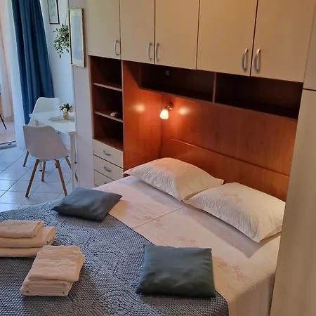 Sonja Apartment